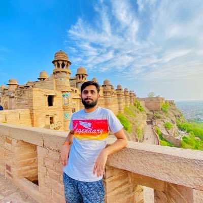 iambharat98's profile picture. ठाकुर 🙏🙏🙏
PLUVIOPHILE