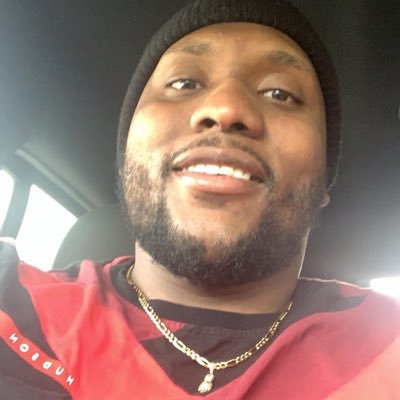 Chuck geezo in here.....BLUNT as they come.. I like em clatchet and a lot of nasty lol... just here for entertainment #nccualum #nfl/cfl #whathedontdoiwill