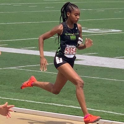 Mililani High School, HI | c/o 2023 | 100, 200, 400m | USATF Junior Olympian | Youth Entrepreneur | Owner at Cici's Sweet Creations