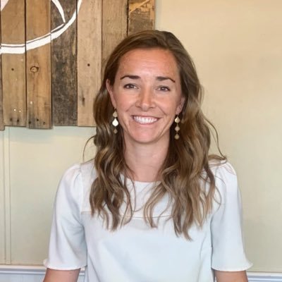 PT & Board Cert. Orthopaedic Clinical Specialist. UE, Kentucky & #UKTF Alum. Wife to @jordan_leach10. Passionate about helping people feel/move better.
