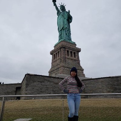 ValdesMirelle's profile picture. 