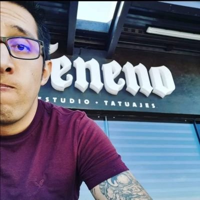 Mecatronico, Manager de un startup en Arizona. Veo deportes y hago como que le se. América/Barza/Seahawks. Apuesto por hobby!
