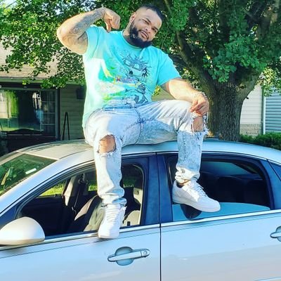 Unsigned Artist. #ForeverEstablishBuildENT #BiggCEO Follow Me On All Social Media @ Rari Dolo