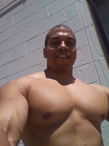 Working hard towards my fitness goals,very motivated in everything I do.Also a Computer Technition thats trying to get back into that field.
