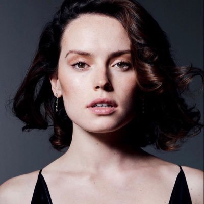 dazsridley's profile picture. daisy ridley world domination (fae/she/they)