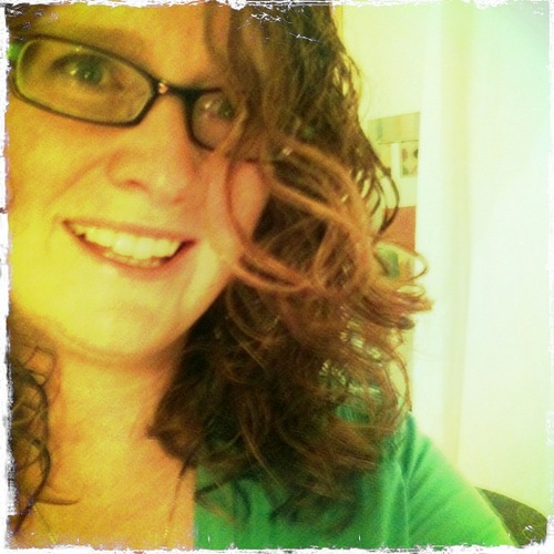 lululauren80's profile picture. I iron everything.