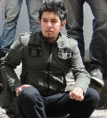MUSICO ARREGLISTA, SONIDISTA  Y PRODUCTOR DE RADIO, ESTUDIANTE DE DIRECCION  Y PRODUCCION DE CINE Y TV... REALIZANDO!!!!