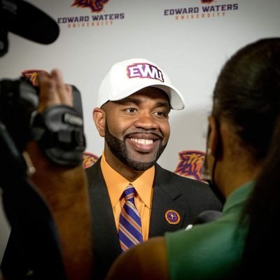 Husband. Son. Brother. Attorney. Millennial. Faith Inspired. 1st President & CEO of Edward Waters University - Florida's FIRST HBCU. Retweets 🚫 = Endorsements.