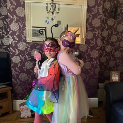 sarahjhicks1's profile picture. Wife to Tommy, Mummy to Emily-Jane and Alice-May loves red wine and food.