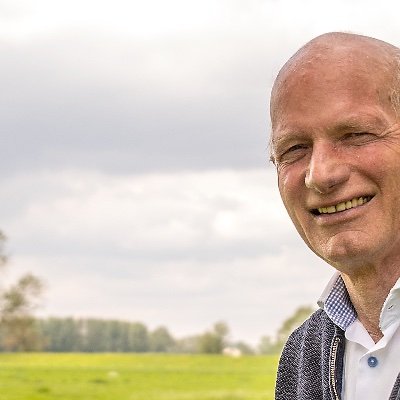 Father of a daughter with MS, President Dutch MS Association, Treasurer Executive Committee European MS Platform, Boardmember MS International Federation.