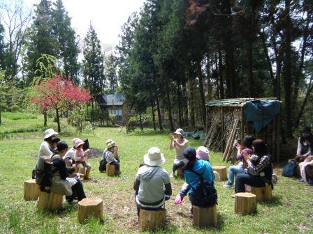 森のようちえんおおきな木、秋田市雄和で活動しています！里山の温かい森に人に囲まれ、子どもたちとお山をおさんぽ☆手仕事やみんなで手作りおやつも楽しんでいます♪