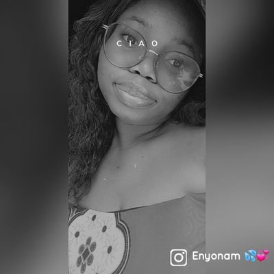 MaryTublu's profile picture. 🙂