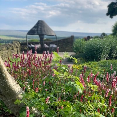 5 Star Gold Award Winning Barn Conversions & Day Spa in South Yorkshire overlooking the moors of the Peak District.