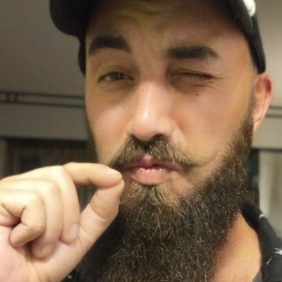 fisucastel's profile picture. Actor/improvisador. Músico.
Improviso y enseño a improvisar.