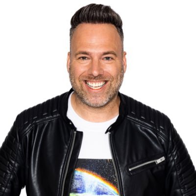 DJ 100%NL - RadioRave - management: florent@florentluyckx.nl - ambassadeur https://t.co/C2nvWnPCSY - instagram @barrypaf