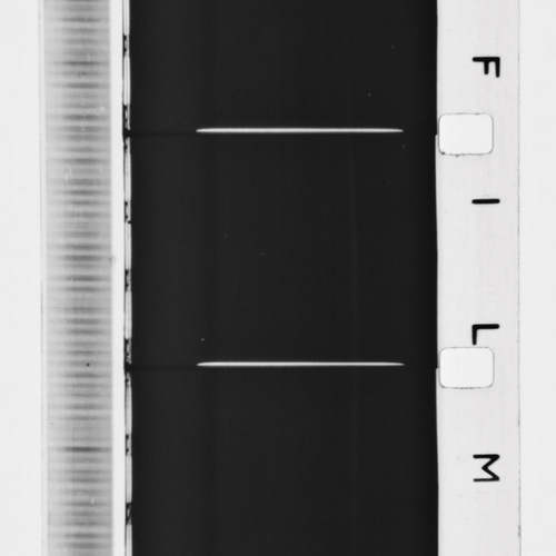 Artist investigating spectral ecologies bringing structures obscured histories & misaligned landscapes into constellation. PhD candidate at Goldsmiths. #salt