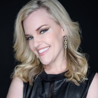 Kari Wahlgren(@KariWahlgren) 's Twitter Profile Photo