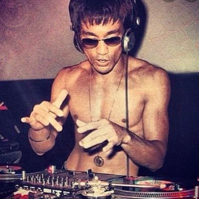 lv_trading's profile picture. 