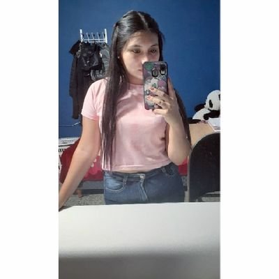 aleecamacho2000's profile picture. 