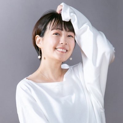 UemuraChika's profile picture. 女優、タレント、ブッキュレーター。広島出身カープ女子♪趣味は自作PCとTrp、ZARD、海外ドラマ＆漫画＆ラノベ鑑賞。📕著作に小説「ヤヌス」「灯籠」、「カープ女子」、漫画「カープごはん」と作家としても活動中 📺ZIP!ファミリー広島🌞ピタニュー金曜日コメンテーター 🎤新曲おこのみやきソング発売中！