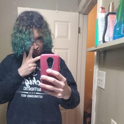 AdamRitchie0_0's profile picture. Lightning Ritchie https://t.co/M4t0OK5AAR