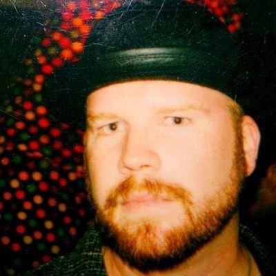 Silly-ist, leftist, autistic AF, super gay 🏳️🌈, San Franciscan/N̶e̶b̶r̶a̶s̶k̶a̶n̶
Storyteller / Lover of world-building
(He/They)
