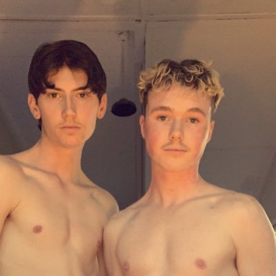 Hey guys, we’re Adonis and Hunter// Just two Aussie housemates bored during lockdown 😉 DM for private requests, untamed content and our private Snapchat ⬇️