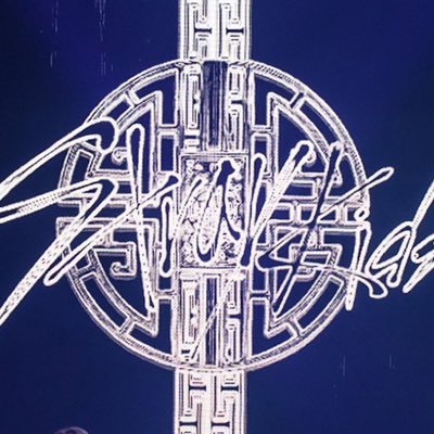 shifon_skz's profile picture. こっそり応援してたけど😅 チャニが1番、リノに奪われ…結局ALLペン サバイバル番組好きなオンマです☺️あんまり呟かないけど、無言フォロー許してね🎶  3.4.17大阪cafe