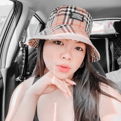 kybgldl's profile picture. 𝟷𝟿𝟿𝟾 // 𝐚 · 𝐛𝐮𝐡 · 𝐠𝐞𝐢𝐥 — a chemist biologist with a hint of pisces spices 🪐🦢🏹