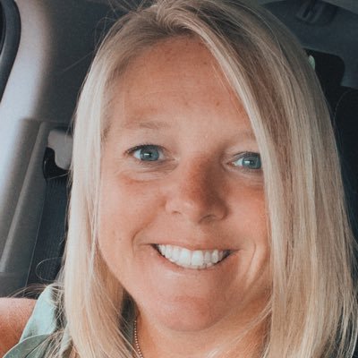 kpt_13's profile picture. mom of✌🏼that bleeds blue 🖤💙🖤 🏒🥍⚾️🇺🇸👮🏼👨‍👩‍👧‍👦