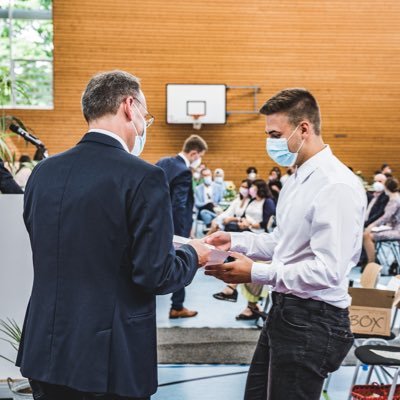 php- / python - Entwickler & Cybersecurity || Marketing und Design || #devOps || CEO @everhypesystems
