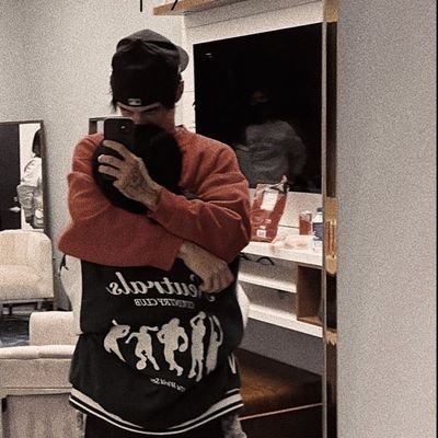 CamiVzq's profile picture. The Rockstars🎸
Nessa and jaden
she/her/ella
🇨🇷/♍