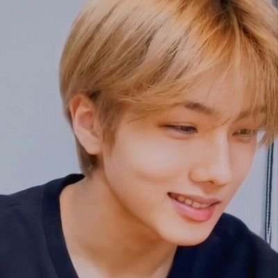 chunkybearss's profile picture. hore! akun sambat + baca au bxb/gxg + hype, pokoknya ini akun gado-gado. Kalo ada yang kenal silakan leave🙏 ini akun beredosa, boleh block🙏🙏🙏