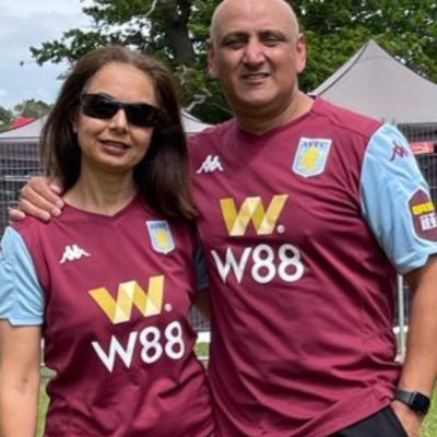 Passionate and loyal to my family, & friends & my Aston Villa. @punjabiVillan @Blessed @family ‘’Everything happens for a reason’’