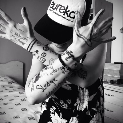 JeannyeRguez's profile picture. AMO la vida y en cada acto disfruto el AQUÍ y AHORA. Diseñadora Gráfica de tiempo completo y ciclista.