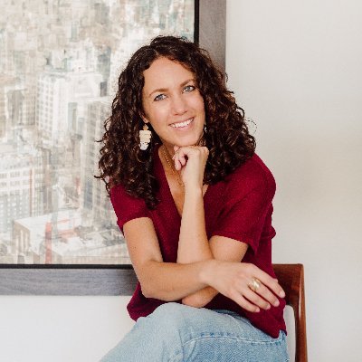 Dietitian, nutrition therapist, intuitive eating counselor, food lover. Advocating for food & body liberation for EVERYbody. Author of Unapologetic Eating.