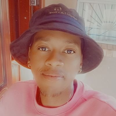 One of the Best underground Jazzy and Lounge DJS hailing from the streets of Pretoria Sunnyside known as Black Jazz Delinquent or Musical Maestro