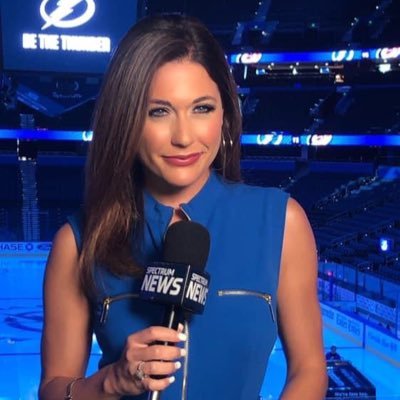 Emmy Award nominated sports reporter & host on @SpecSports360 🎥 Join us at 10:30 p.m. on @BN9. Proud @UF Alum 🐊 Founder of Legacy of Love.