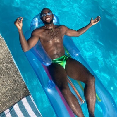 rave man | spiritual leader | mayor of enjoyment | dj bookings — andrew@groovygroovy.club | https://t.co/b4kBfh6ZMs
