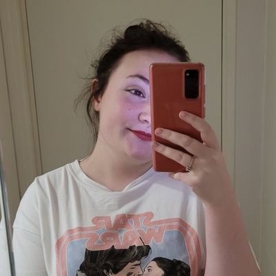 23 ans• Infirmière en Pédopsychiatrie/. Maquillage FX 🩸/ Insta : @thousandsfacessfx