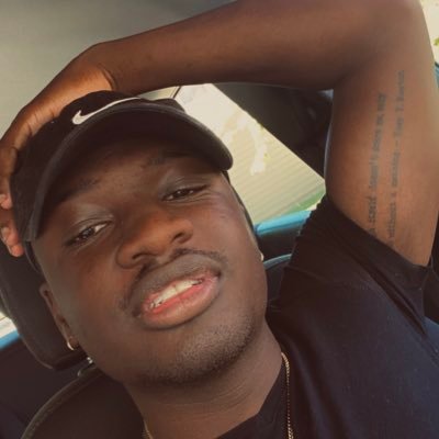 NCAT 📘📒 Certified Bartender 🍸 IT major 🖥 | IG @Tariq_Wiggins