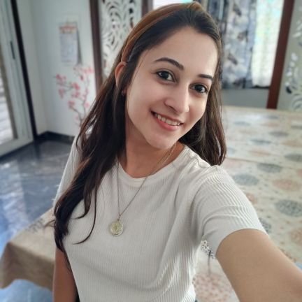 PrincyKakani's profile picture. In process of learning the bio-LOGY!