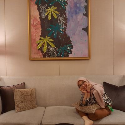 nurfaradillas's profile picture. simplycomplicated