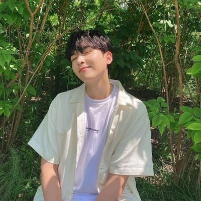 jewelshi4's profile picture. ELF