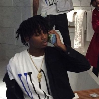 ikr_val's profile picture. 22