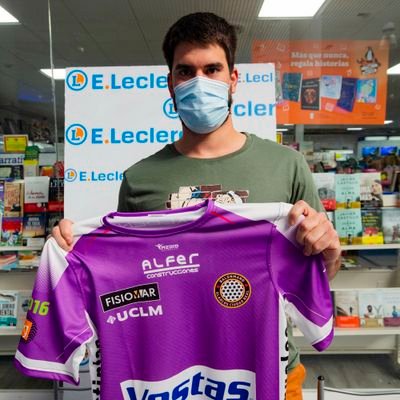 Jugador de balonmano en el VESTAS BM Alarcos Ciudad Real. En mis ratos libres hago cosas.