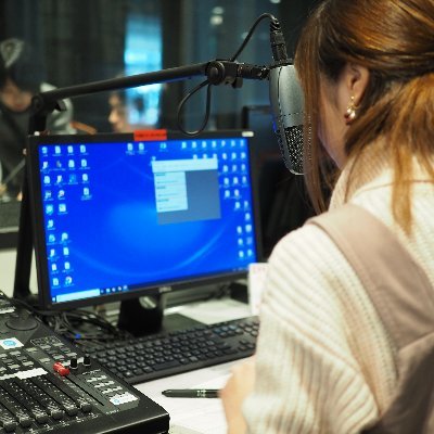 河原学園声優タレント科の学生が作るラジオ📻Hello！NEW新居浜FM ❗️【STEP by UPRISE】毎月第２・４金曜日14:00~14:30放送🕊️▶️YouTubeで日頃の活動を紹介 https://t.co/JuHEsH4xnw ハッシュタグ #かわらっ子