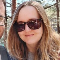 Emma Ledbury (@lederz92) Twitter profile photo