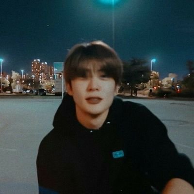 1997 year has given birth a guy with dimples and sweet voice called myself. roleplayer purposes only.