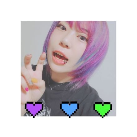 @nakanohito_ymns ハルちゃんまたの名をこたけ。いくつかのバンドでヴォをキメてるが音楽の話はほぼしない。時折闇がかすみますが息を止めて速やかに立ち去ることをおすすめします。RTリプらぶフォロリム フリーですどうぞ。よよしくねええ